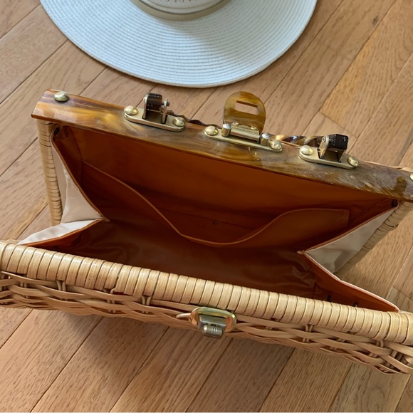 True Vintage 1960’s woven basket tote purse - Picture 5 of 10